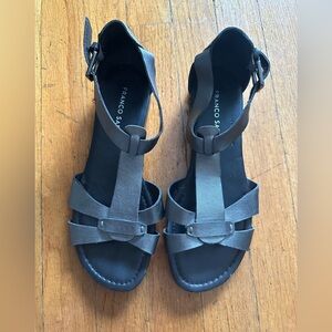 sandals size 8 Franco Sarto